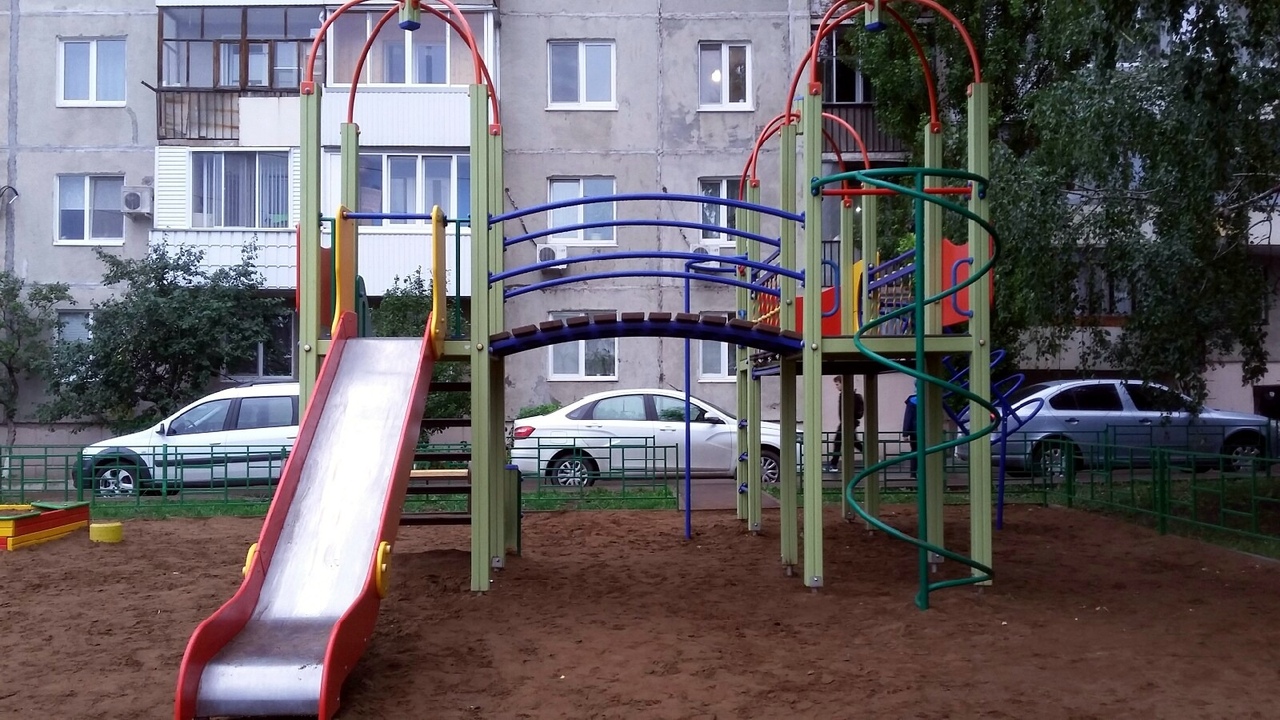 В Башкирии ребенок получил жуткий перелом на детской площадке