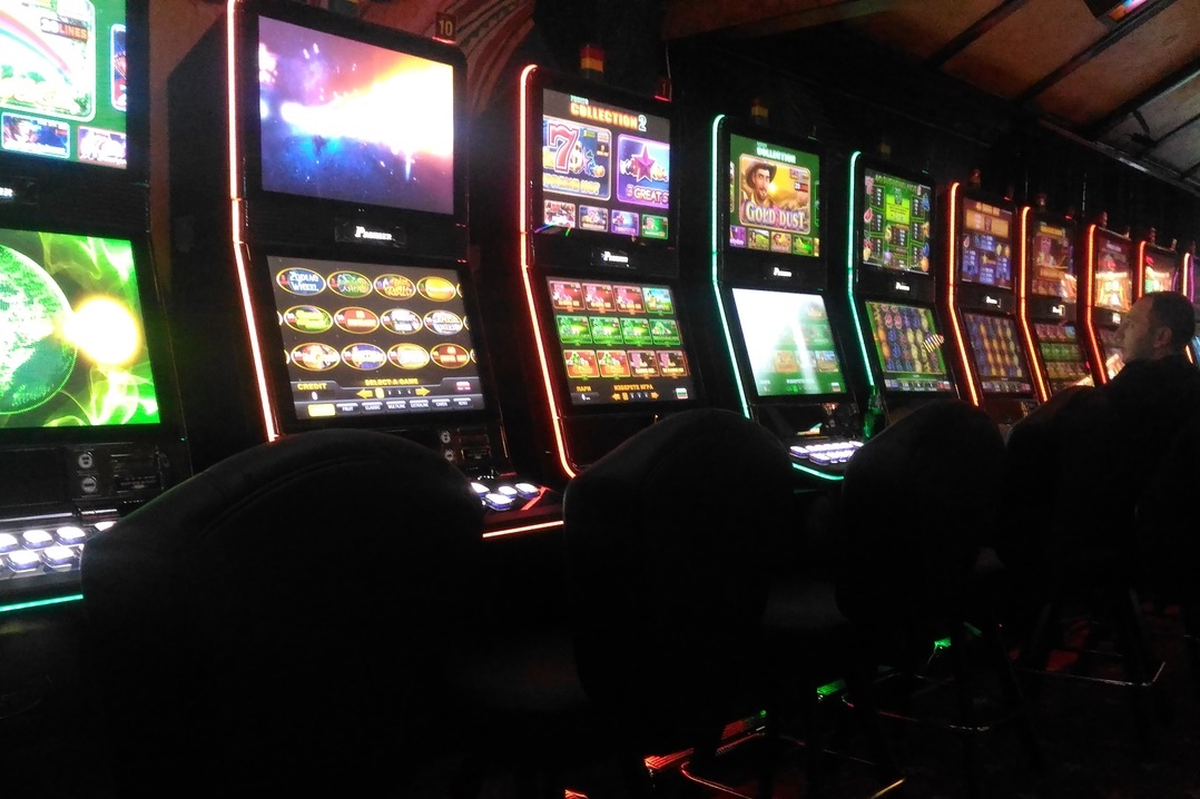 В Башкирии 11 человек обвинили в незаконной организации азартных игр