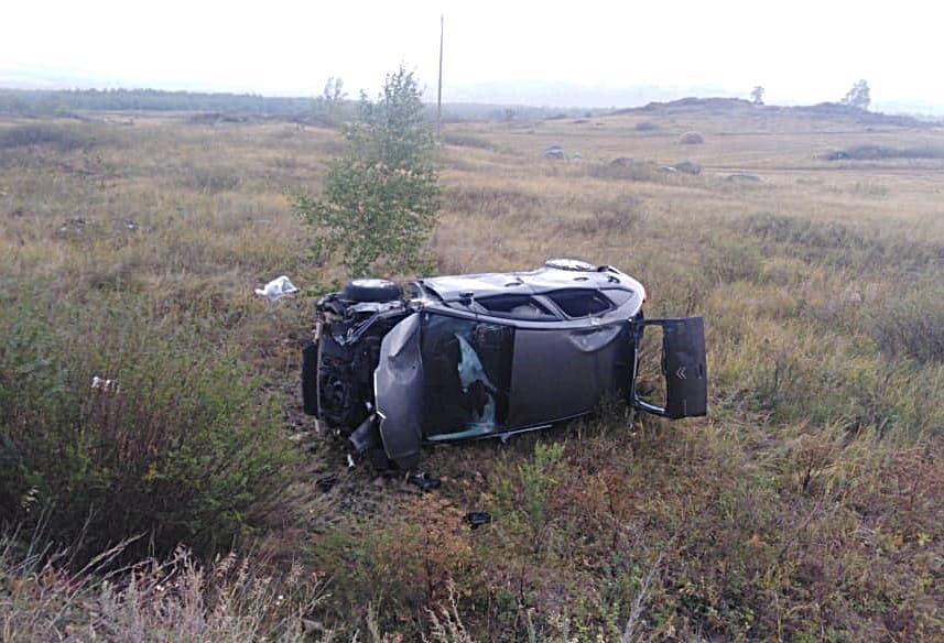 На трассе в Башкирии за рулем иномарки погибла женщина