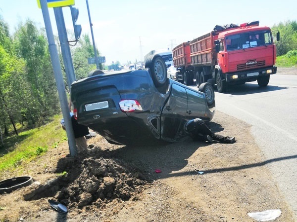 В Башкирии из-за сломавшегося светофора произошло серьезное ДТП