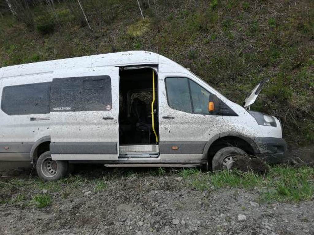 В Свердловской области опрокинулся автобус из Уфы – Есть пострадавшие