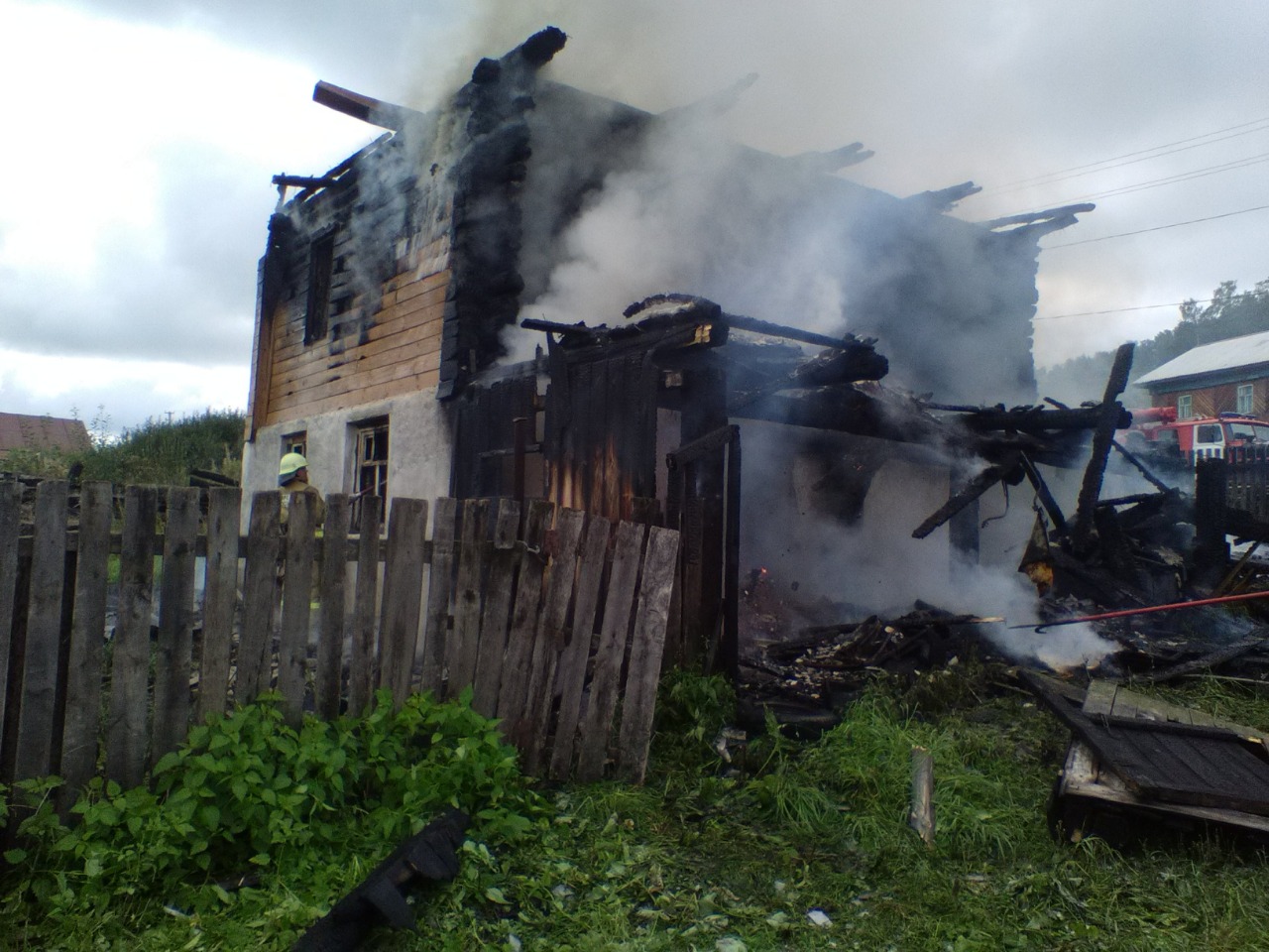 В селе Башкирии сгорел двухэтажный дом