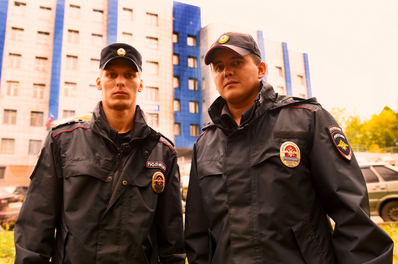 В Башкирии двое полицейских спасли многодетную семью из пожара