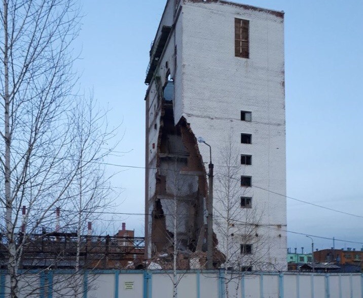 В Башкирии обрушилась часть 9-этажного здания