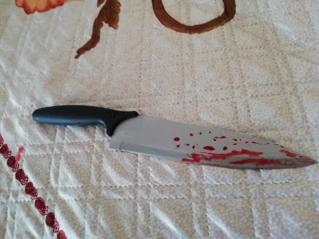Жителя Башкирии пырнули ножом за попытку помочь женщине