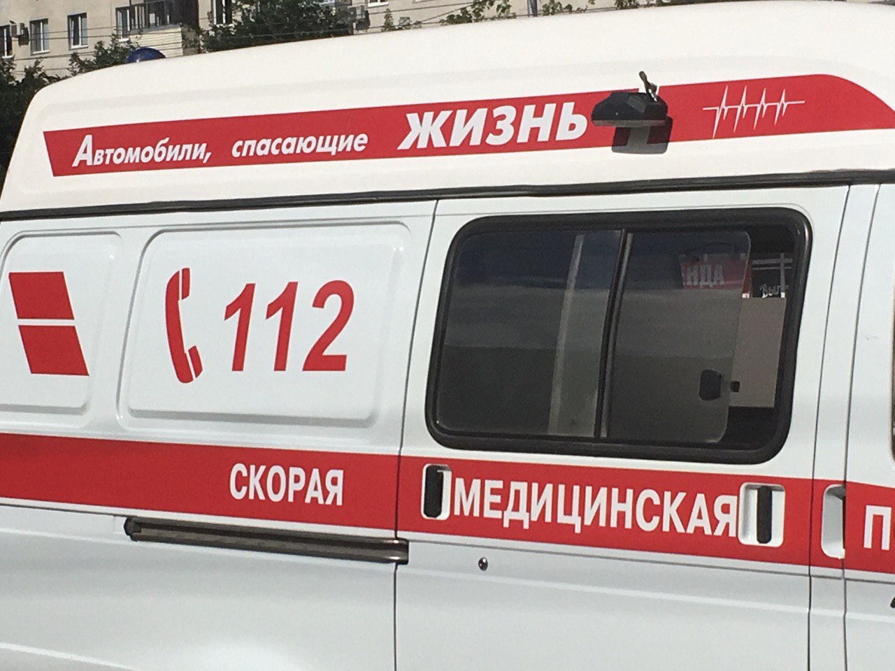 Житель Башкирии получил серьезные травмы, выпав из грузовика на территории АЗС