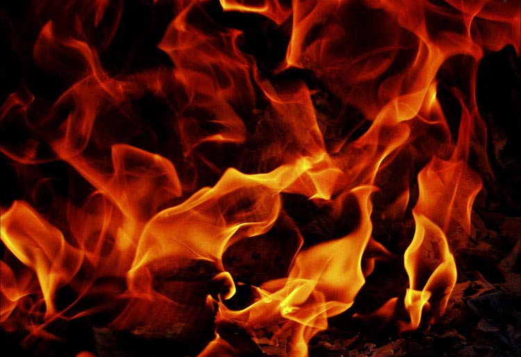 В Башкирии при пожаре в многоквартирном доме погиб мужчина