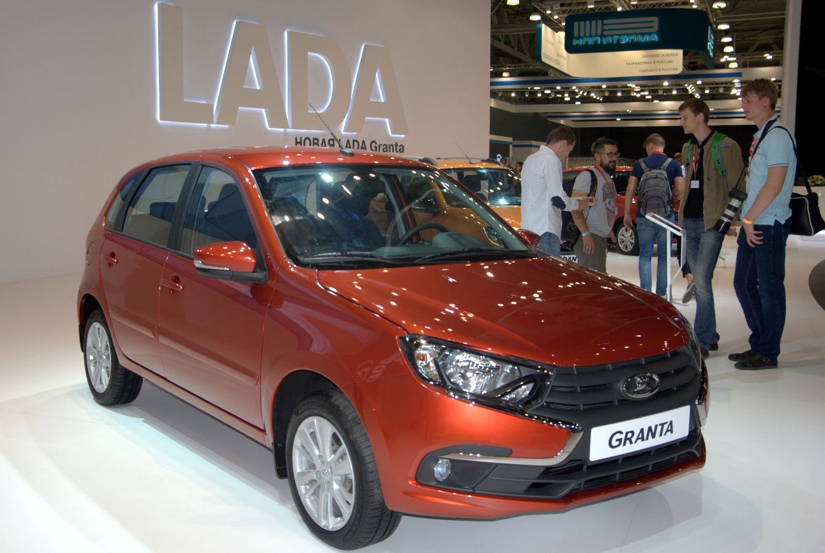 Lada Granta оказалась самой продаваемой машиной в России в сентябре