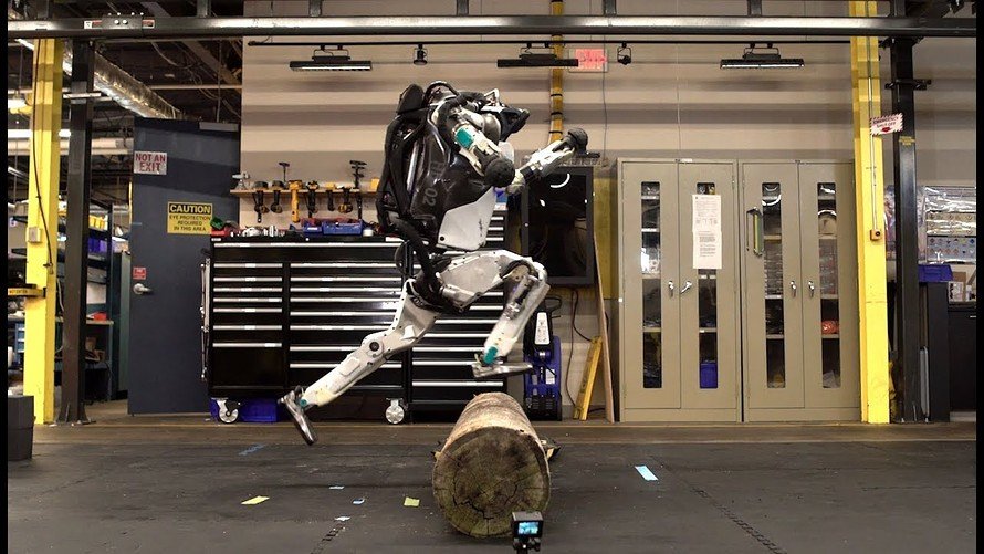 Робот Boston Dynamics продемонстрировал «паркур»