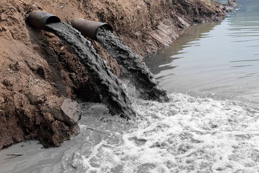 В Башкирии в реку сбрасывали неочищенные сточные воды