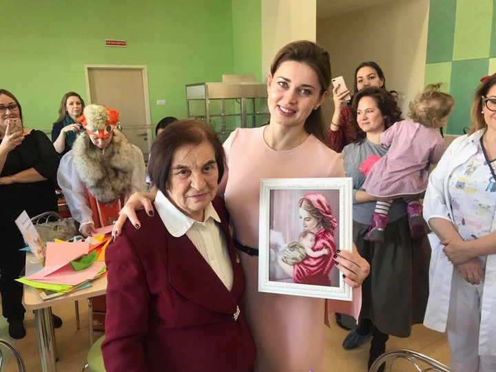 Первая леди Башкирии Каринэ Хабирова посетила Республиканский перинатальный центр