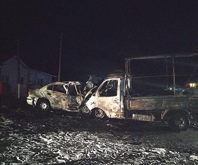 В Башкирии после столкновения сгорели два встречных автомобиля: Погибли два человека