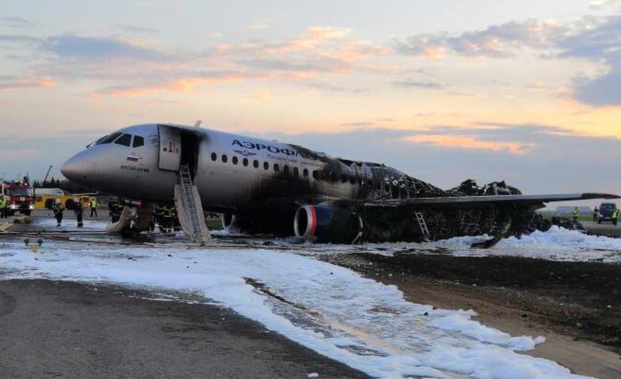 Следком России назвал причины, по которым произошла катастрофа с самолетом в Шереметьево