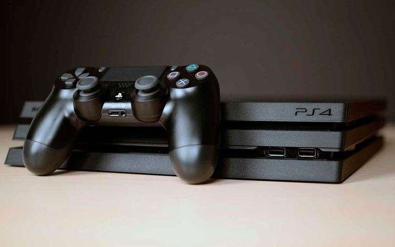 Компания Sony обрушила цены на игры для PlayStation 4