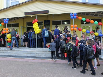 В правительстве России прокомментировали возможность начала учёбы с 1 сентября в стенах школ