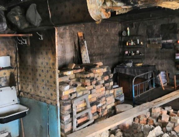 В Башкирии сироте выделили дом, непригодный для проживания