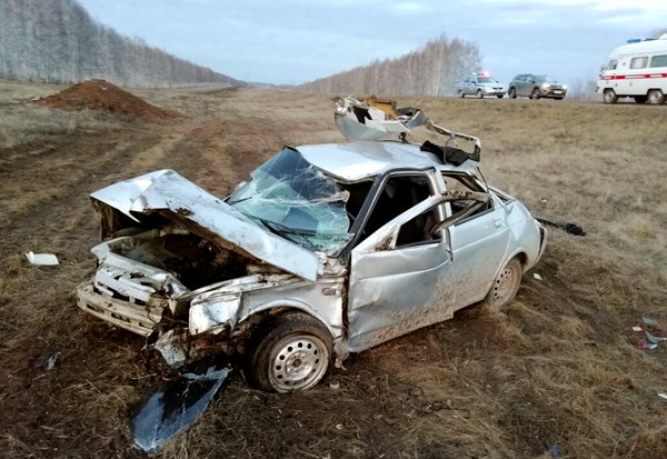 В Башкирии водитель без прав устроил ДТП и попал в реанимацию