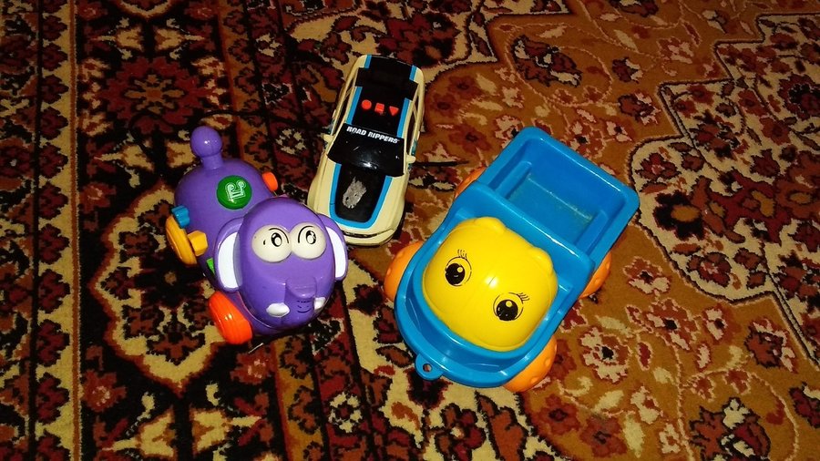 В Башкирии спасателям пришлось выручать мальчика после инцидента с игрушечным автомобилем