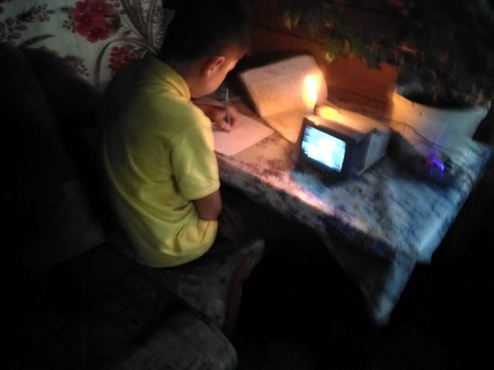 «Да будет свет!»: История о семьях из Башкирии, где дети делали уроки при свечах из-за отсутствия электричества, получила продолжение