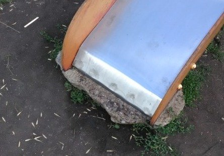 В Башкирии установили опасные горки на детских площадках