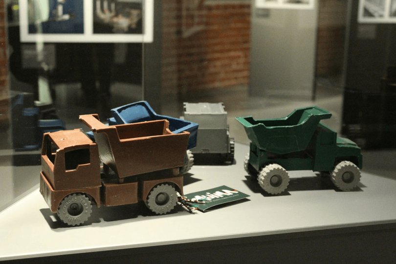 В Уфе заработала выставка предметов из переработанного пластика