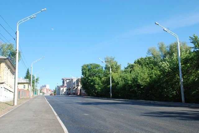 Капитальный ремонт дорожного полотна на улице Сочинской в Уфе
