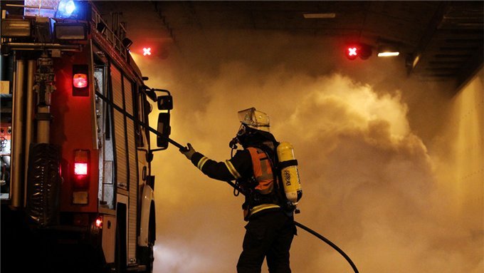 В Уфе из горящего дома спаслись 15 человек