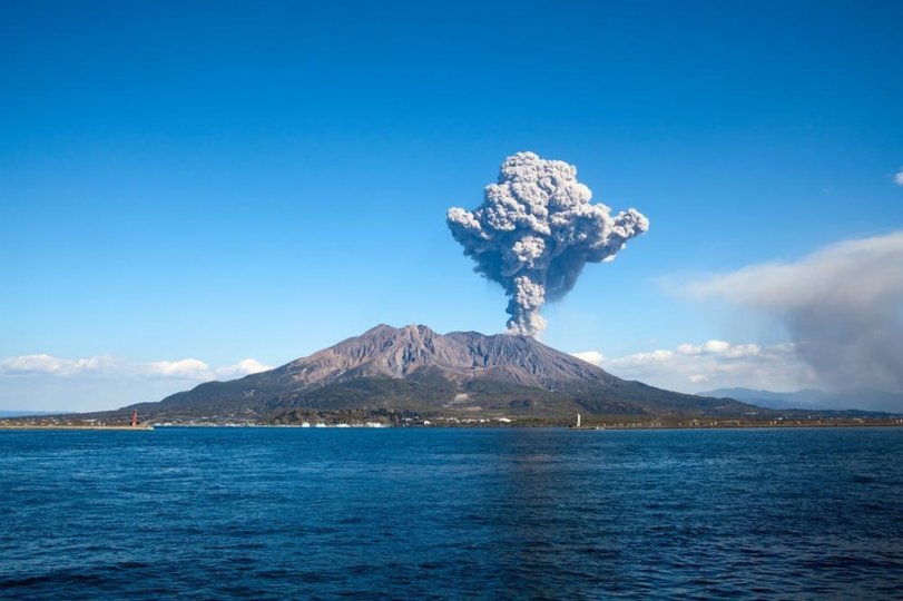 Ученые: японские вулканы связаны между собой подземным источником 