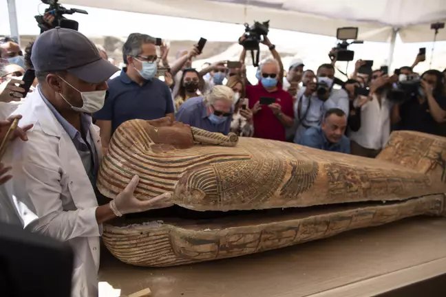 Археологи открыли обнаруженные в Египте саркофаги