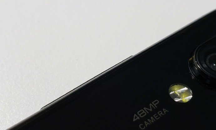 Xiaomi выпустит смартфон с 48-мегапиксельной камерой