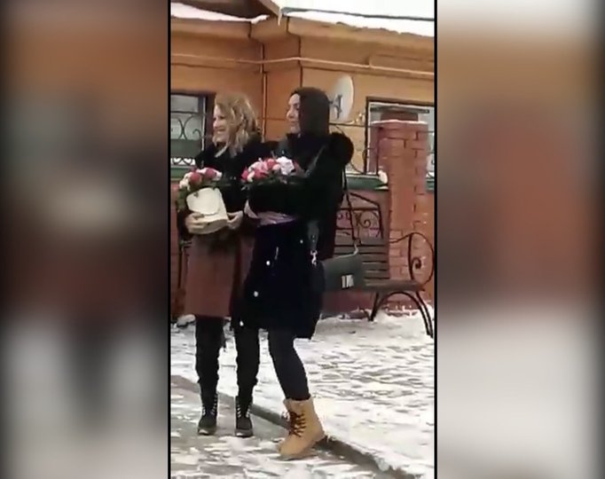 Ксения Собчак и певица Алсу посетили одну из деревень Башкирии