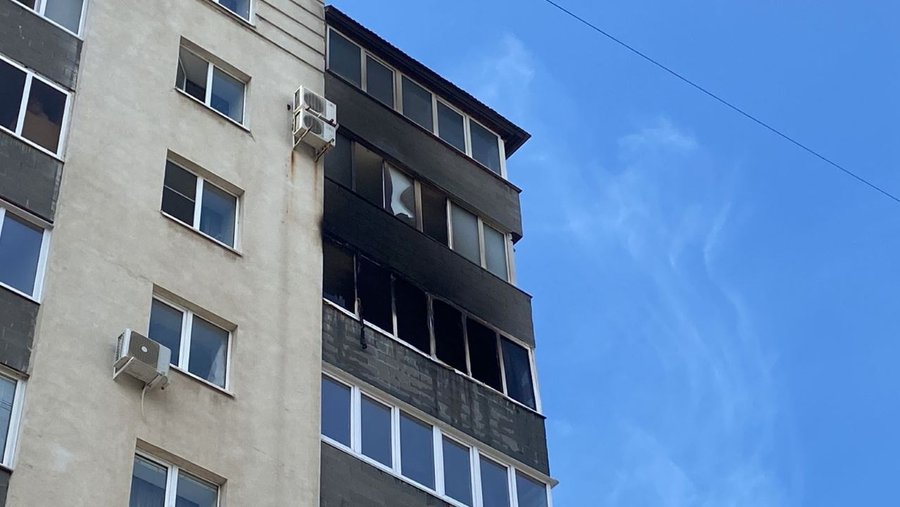 Из многоквартирного дома в Уфе эвакуировали 13 человек из-за пожара