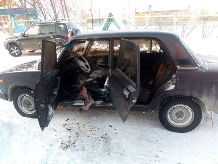 В Башкирии из-за неисправного обогревателя вспыхнуло водительское сиденье в машине