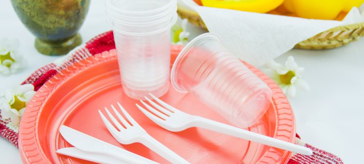 В Мехико ввели запрет на пластиковую посуду и пакеты с 2020 года