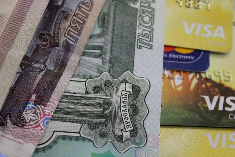 Почему надо брать чеки на кассах и в банкоматах, объяснили россиянам