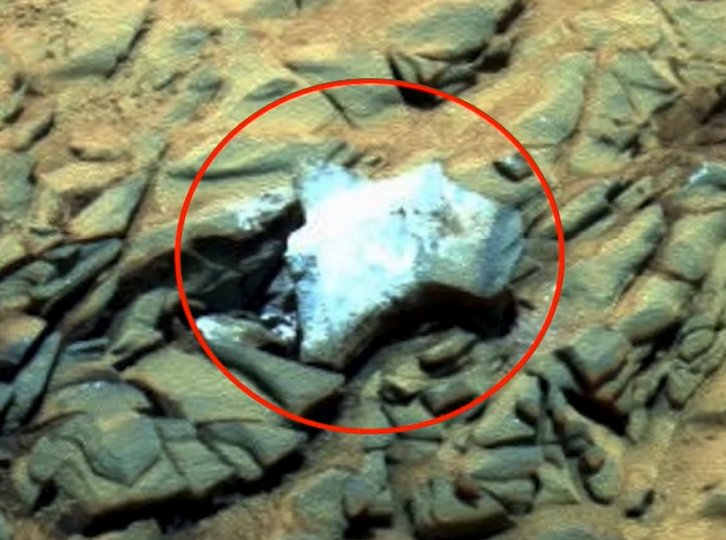Уфолог обнаружил на снимках Марса лицо статуи