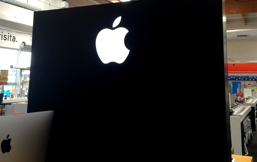Первый компьютер Apple с автографом Стива Джобса продадут на аукционе