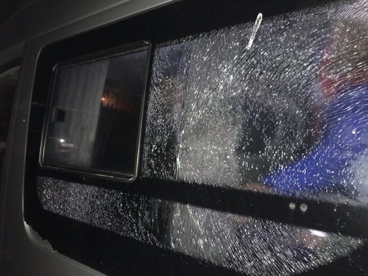 В Башкирии  автобус с хоккеистами попал под обстрел