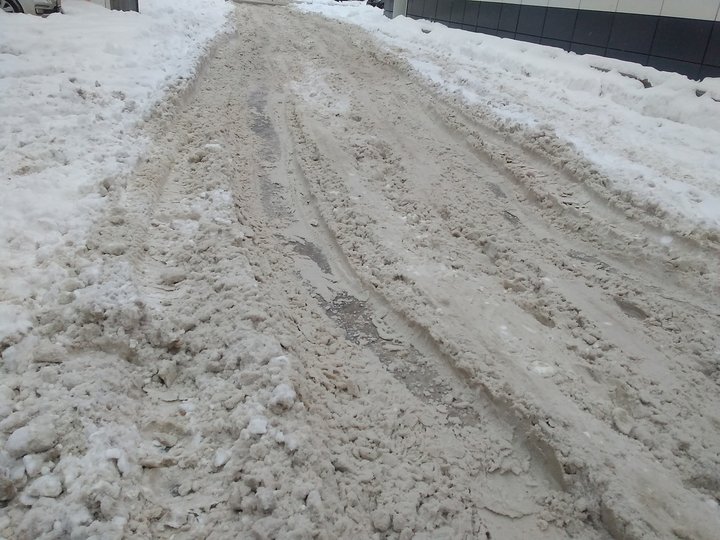 В каких дворах Уфы будет работать снегоуборочная техника 17 февраля