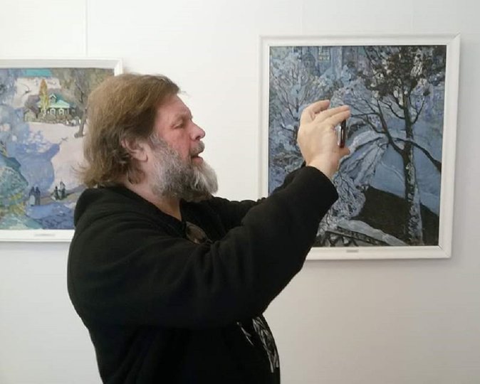 «Воспринимает картины, как ребенок»: Борис Гребенщиков посетил уфимский музей имени Нестерова