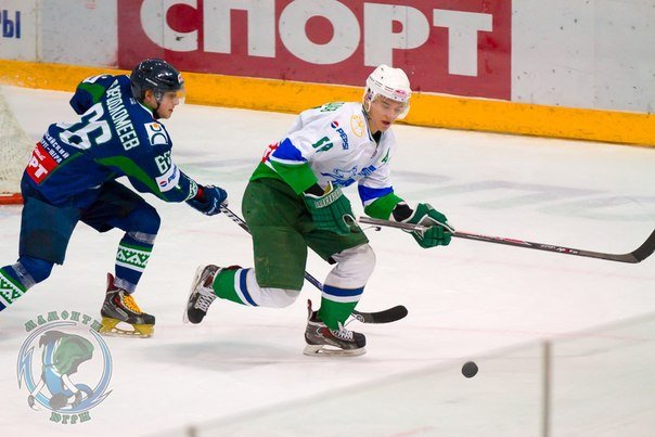 «Толпар» обыграл в гостях «Челны» и вышел на первое место по результативности в МХЛ