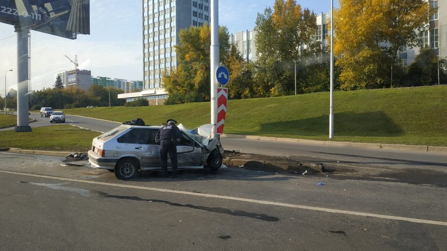 В Уфе на проспекте Салавата Юлаева произошла жуткая авария