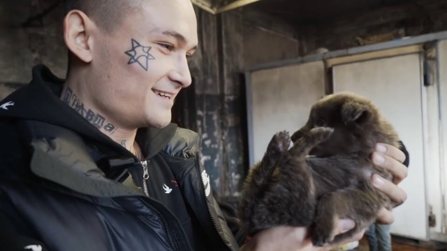 Уфимский рэпер MORGENSHTERN потратил более 50 000 рублей на бездомных собак