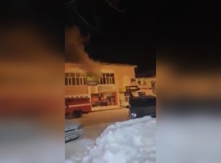 В Башкирии горел торговый центр