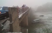 В Башкирии микроавтобус с четырьмя пассажирами вылетел с моста
