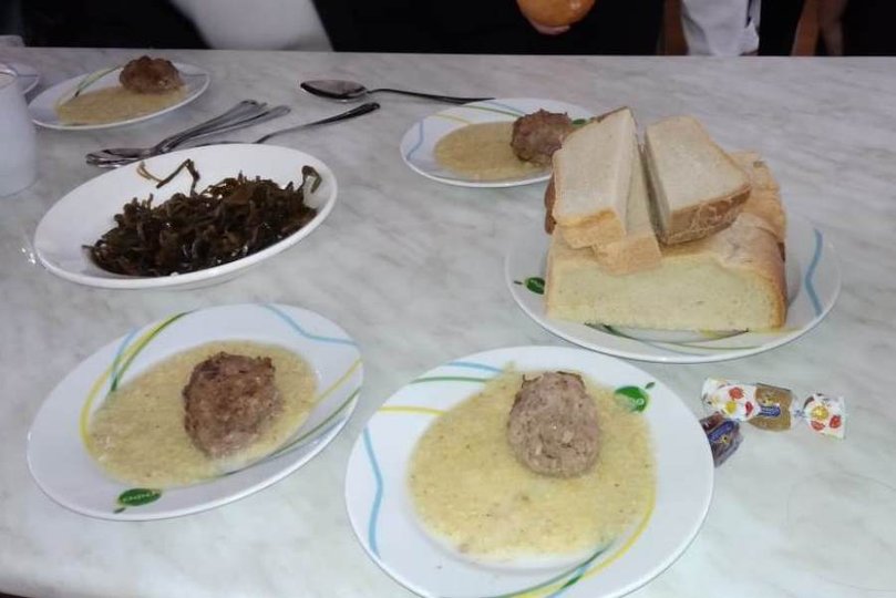 Радий Хабиров запретил кормить детей заграничным мясом
