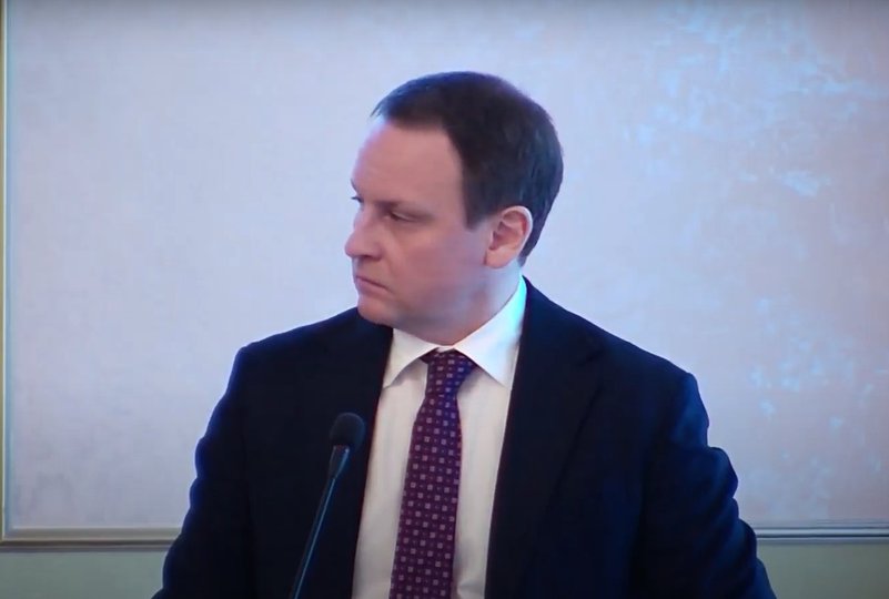 Руководитель администрации главы Башкирии Александр Сидякин подал документы для участия в выборах в Госдуму