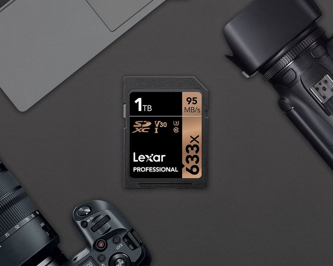 Марка Lexar представила новую карту памяти SDXC объемом 1 терабайт 