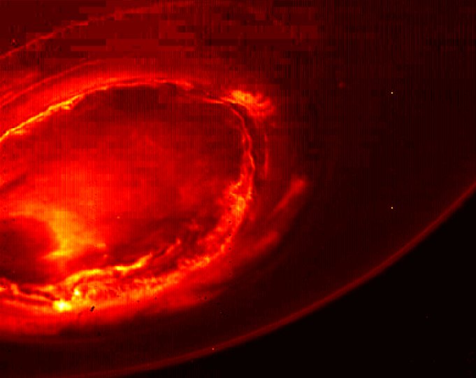 Juno сделал уникальные фотоснимки полюсов Юпитера