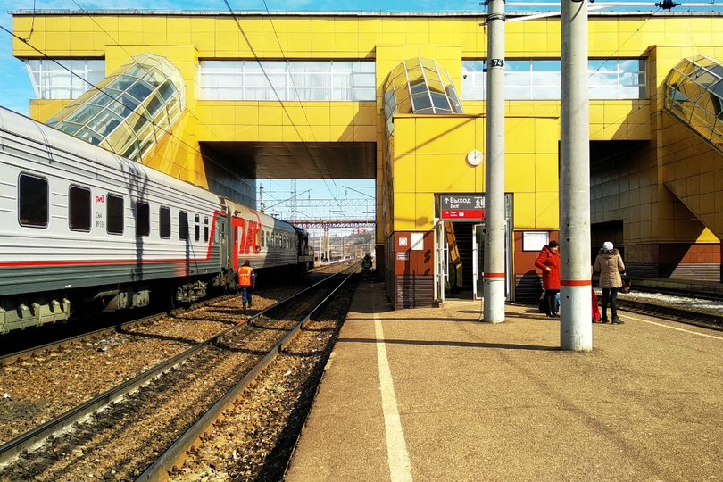Жителям Уфы предложили дополнительный поезд в Питер через Москву 